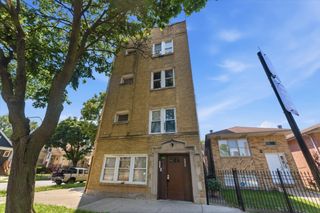 2200 N Knox Avenue 1, Chicago, IL 60639