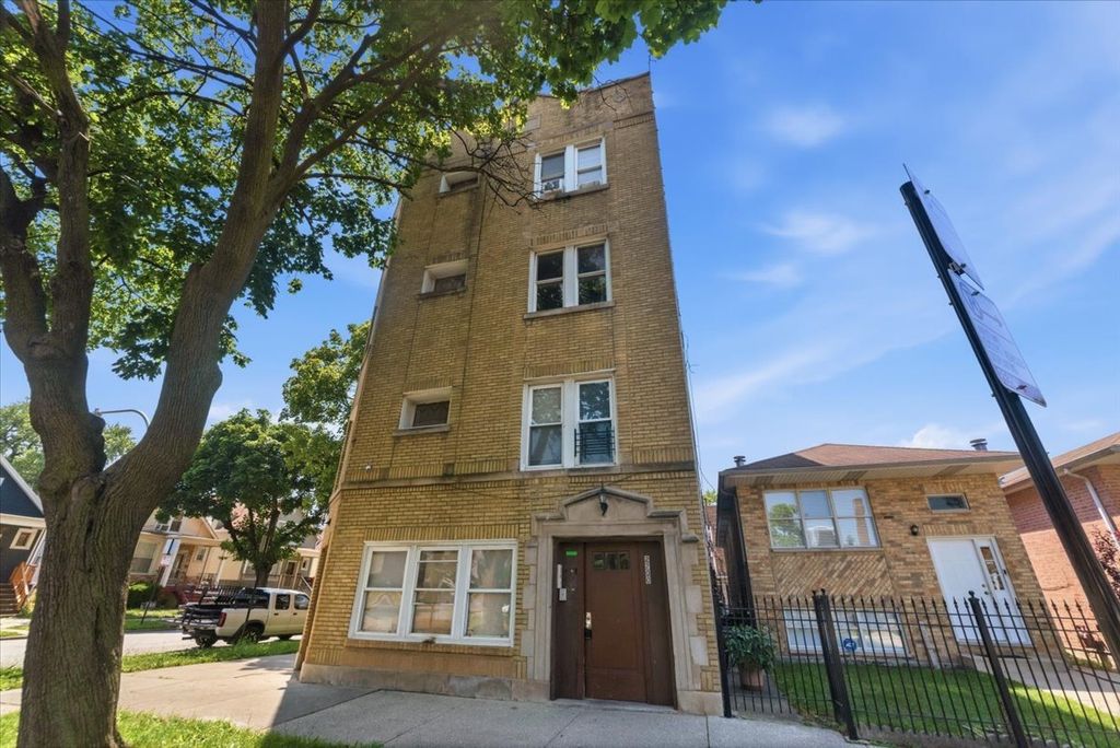 2200 N Knox Avenue 1, Chicago, IL 60639
