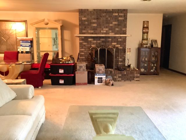 327 Old Hickory Road, New Lenox, IL 60451