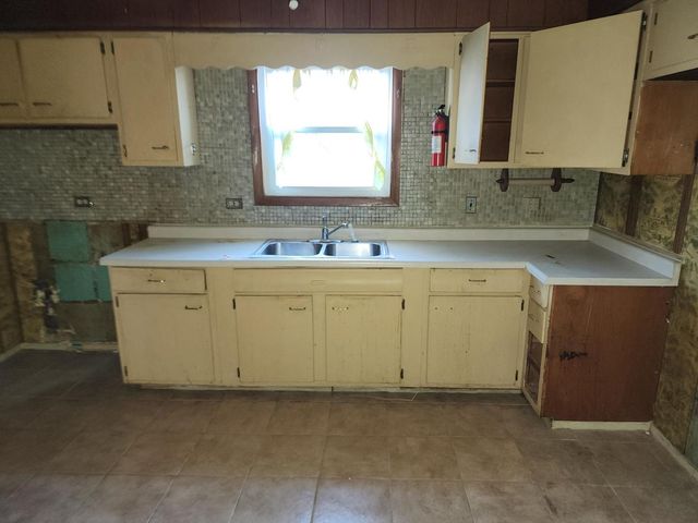 11538 S Laflin Street, Chicago, IL 60643