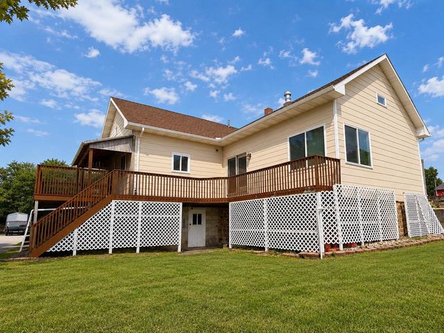 1004 Water Avenue, Hillsboro, WI 54634
