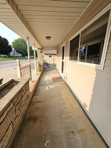1004 Water Avenue, Hillsboro, WI 54634