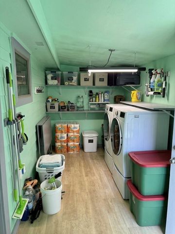 311 S 3rd Street, Highlands, TX 77562