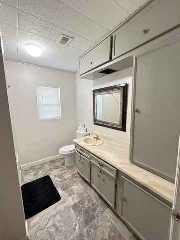 311 S 3rd Street, Highlands, TX 77562
