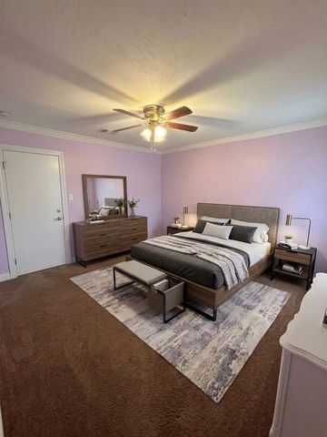 311 S 3rd Street, Highlands, TX 77562