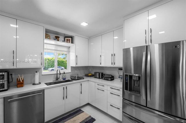 12425 SW 91st Ave, Miami, FL 33176