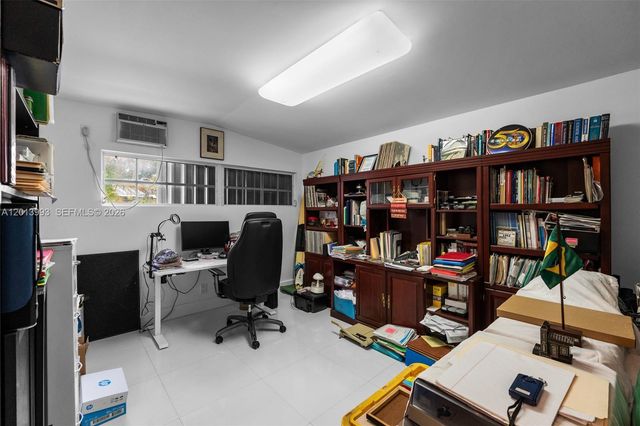 12425 SW 91st Ave, Miami, FL 33176