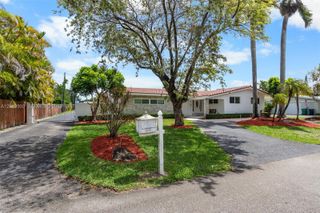12425 SW 91st Ave, Miami, FL 33176