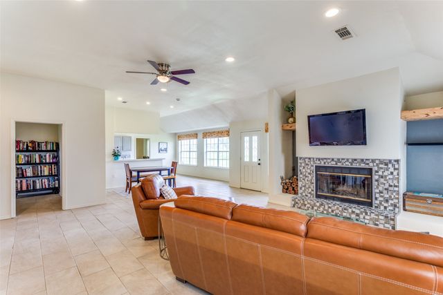 22034 Raintree, Whitney, TX 76692