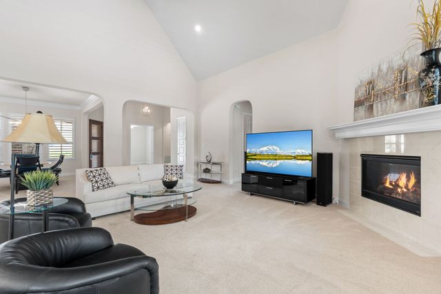 1095 Jennala Drive, Frisco, TX 75036