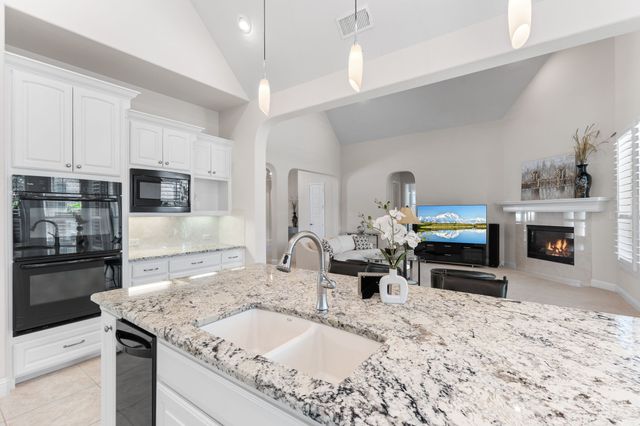 1095 Jennala Drive, Frisco, TX 75036