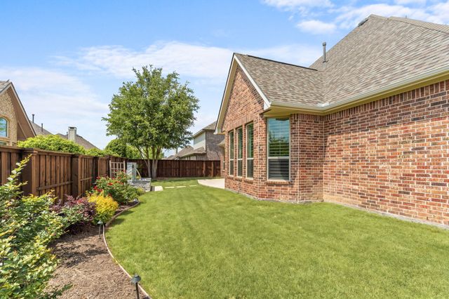 1095 Jennala Drive, Frisco, TX 75036