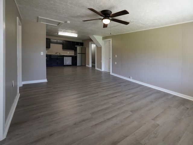 735 N Brown Avenue, Springfield, MO 65802