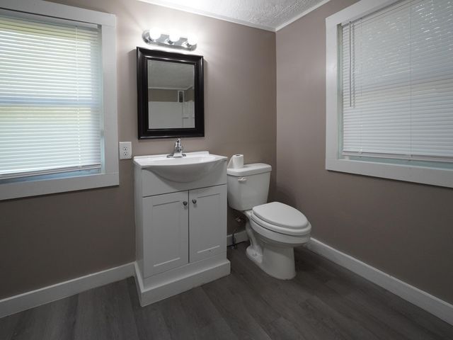 735 N Brown Avenue, Springfield, MO 65802