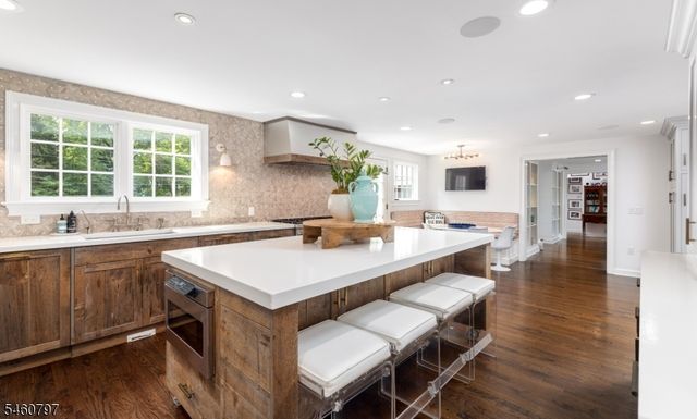1 Park Ln, Madison Boro, NJ 07940