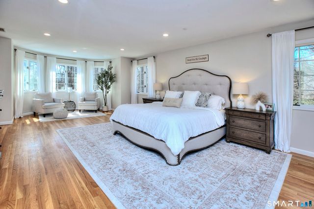 124 Shady Knoll Drive, Stamford, CT 06903