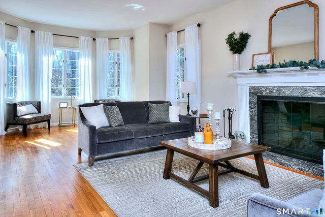 124 Shady Knoll Drive, Stamford, CT 06903