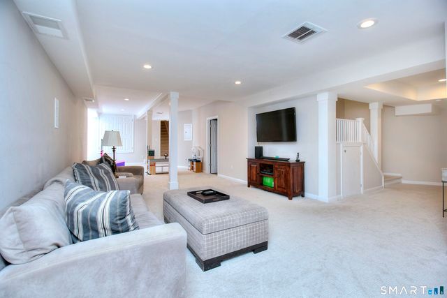 124 Shady Knoll Drive, Stamford, CT 06903