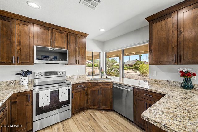9625 W Taro Lane, Peoria, AZ 85382
