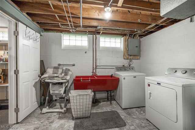 30404 Oakdale Road, Willowick, OH 44095