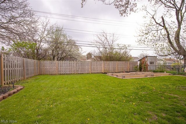 30404 Oakdale Road, Willowick, OH 44095