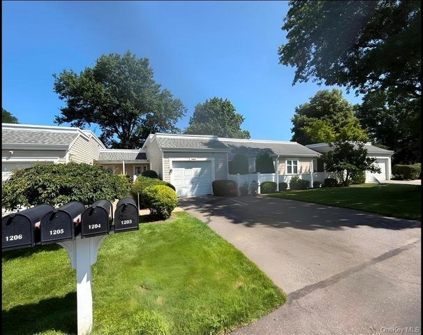 1203 Cabot Court, Saint James, NY 11780
