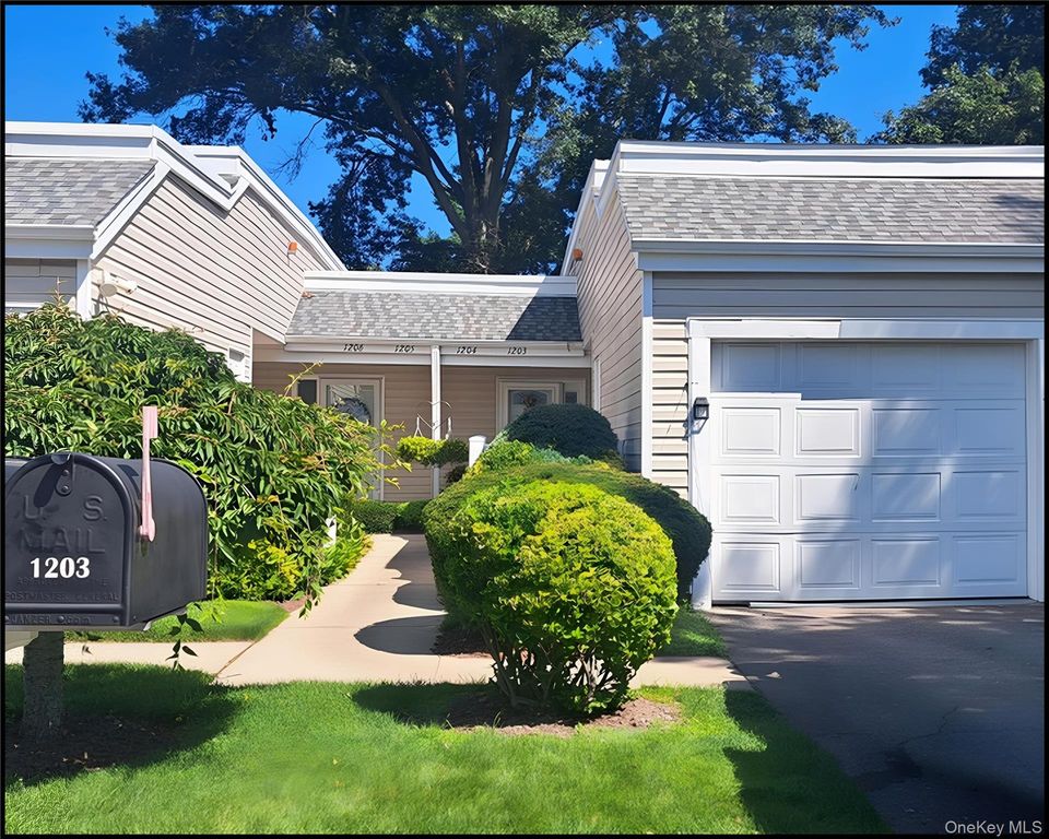 1203 Cabot Court, Saint James, NY 11780