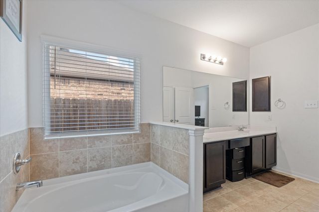 4715 Painted Bunting Lane, Baytown, TX 77521