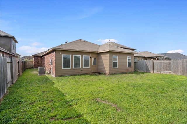 4715 Painted Bunting Lane, Baytown, TX 77521