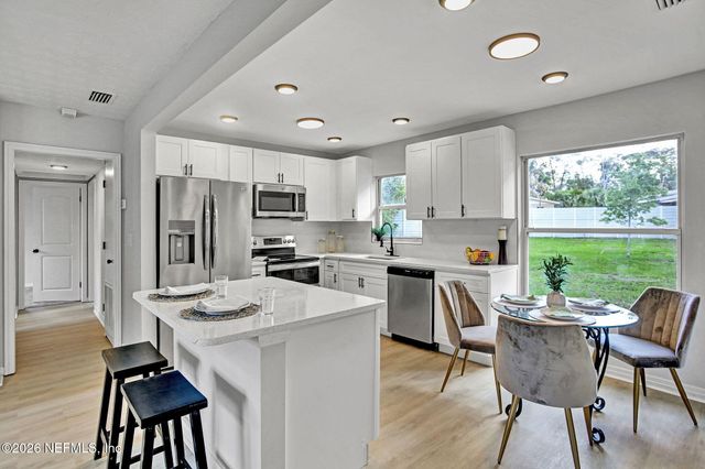 2509 WILMONT Court, Jacksonville, FL 32218