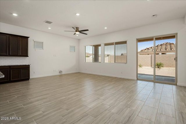 16786 W CIELO GRANDE Avenue, Surprise, AZ 85387