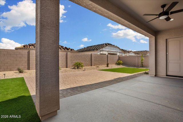 16786 W CIELO GRANDE Avenue, Surprise, AZ 85387