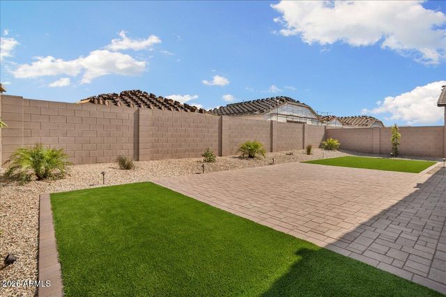 16786 W CIELO GRANDE Avenue, Surprise, AZ 85387