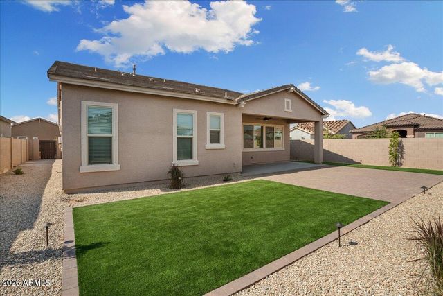 16786 W CIELO GRANDE Avenue, Surprise, AZ 85387