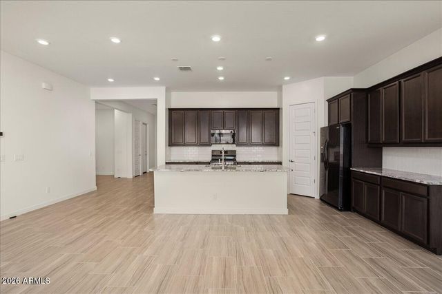 16786 W CIELO GRANDE Avenue, Surprise, AZ 85387