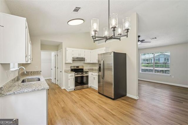 273 Village Drive, Mcdonough, GA 30253