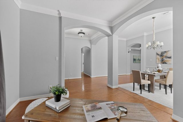 100 Shumard Court, Irving, TX 75063