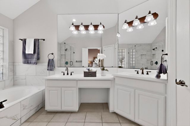 100 Shumard Court, Irving, TX 75063