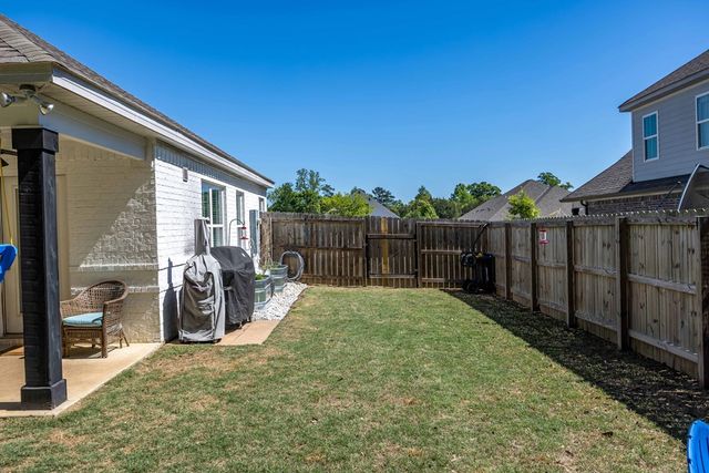 90 Quail Run Avenue, Smiths Station, AL 36877