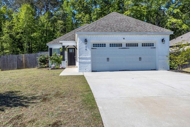 90 Quail Run Avenue, Smiths Station, AL 36877
