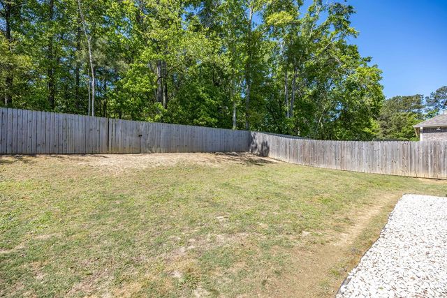 90 Quail Run Avenue, Smiths Station, AL 36877