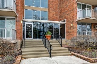 2211 S Highland Avenue 3E, Lombard, IL 60148