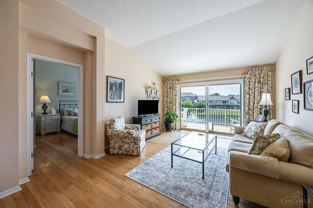 6271 Lake Front Drive, Mason, OH 45040