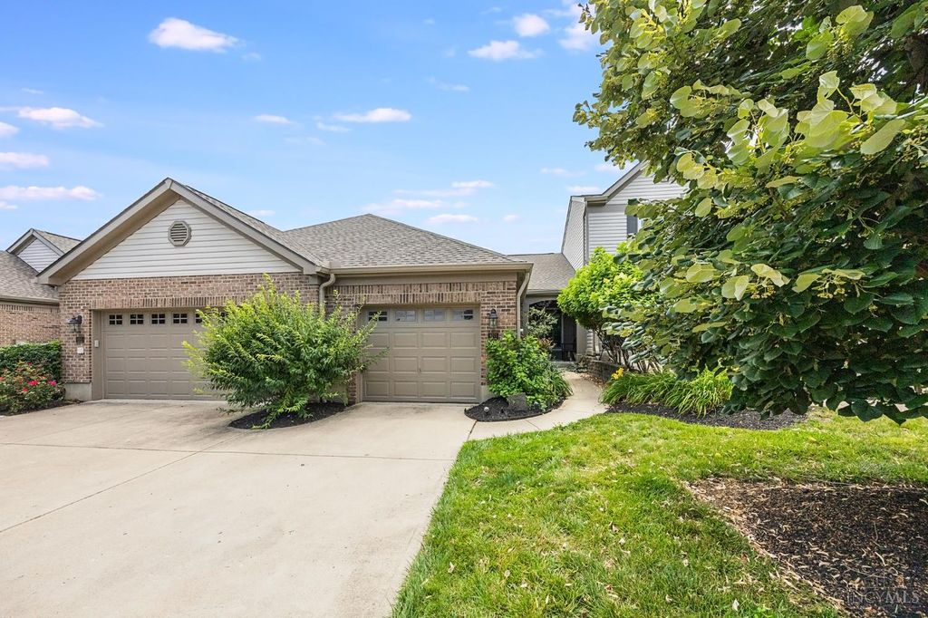 6271 Lake Front Drive, Mason, OH 45040