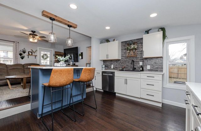 114 N 10th STREET, Watertown, WI 53094