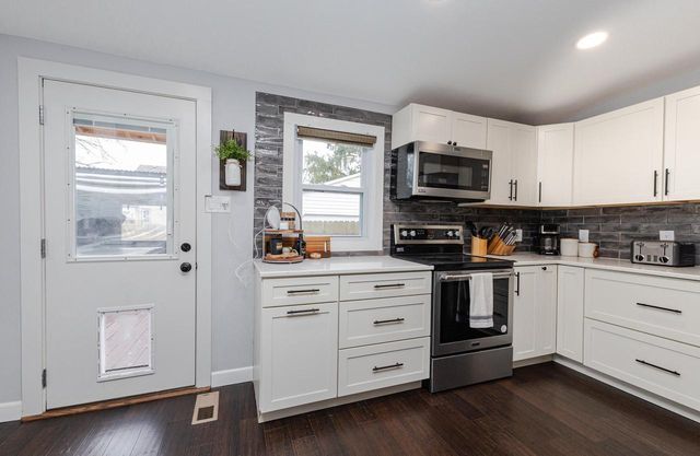 114 N 10th STREET, Watertown, WI 53094