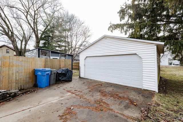 114 N 10th STREET, Watertown, WI 53094