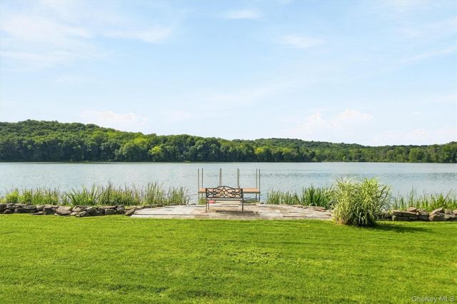 38 Shore Drive, Blooming Grove, NY 10914