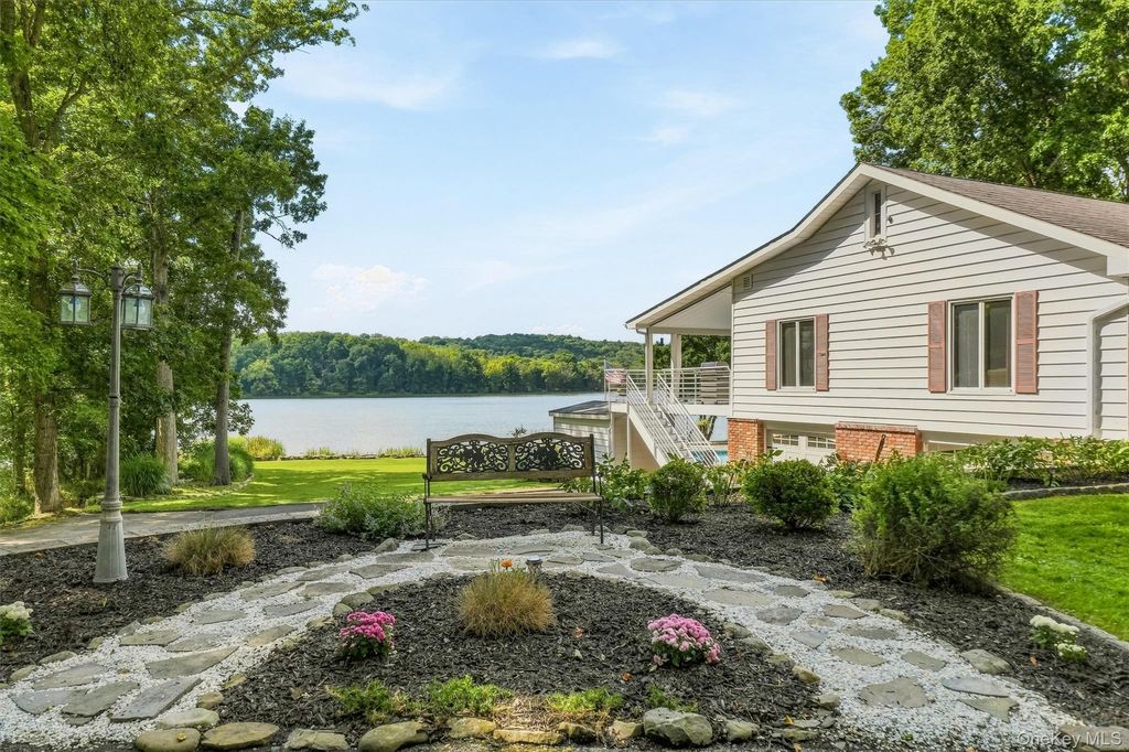 38 Shore Drive, Blooming Grove, NY 10914 — photo 3