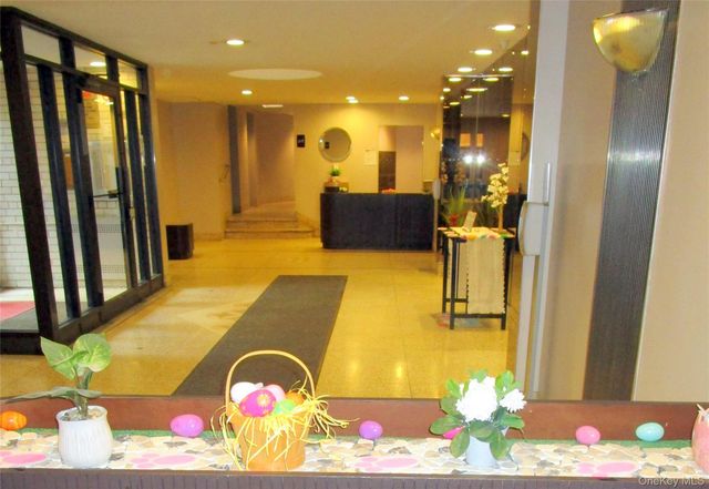 4320 Van Cortlandt Park E 3F, Bronx, NY 10470